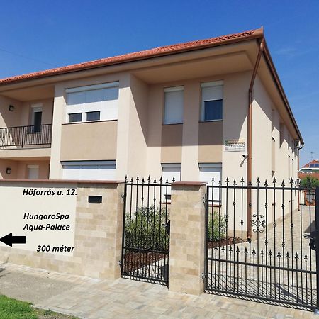 Imola Es Andrea Apartmanhaz 3 Hajdúszoboszló Екстериор снимка