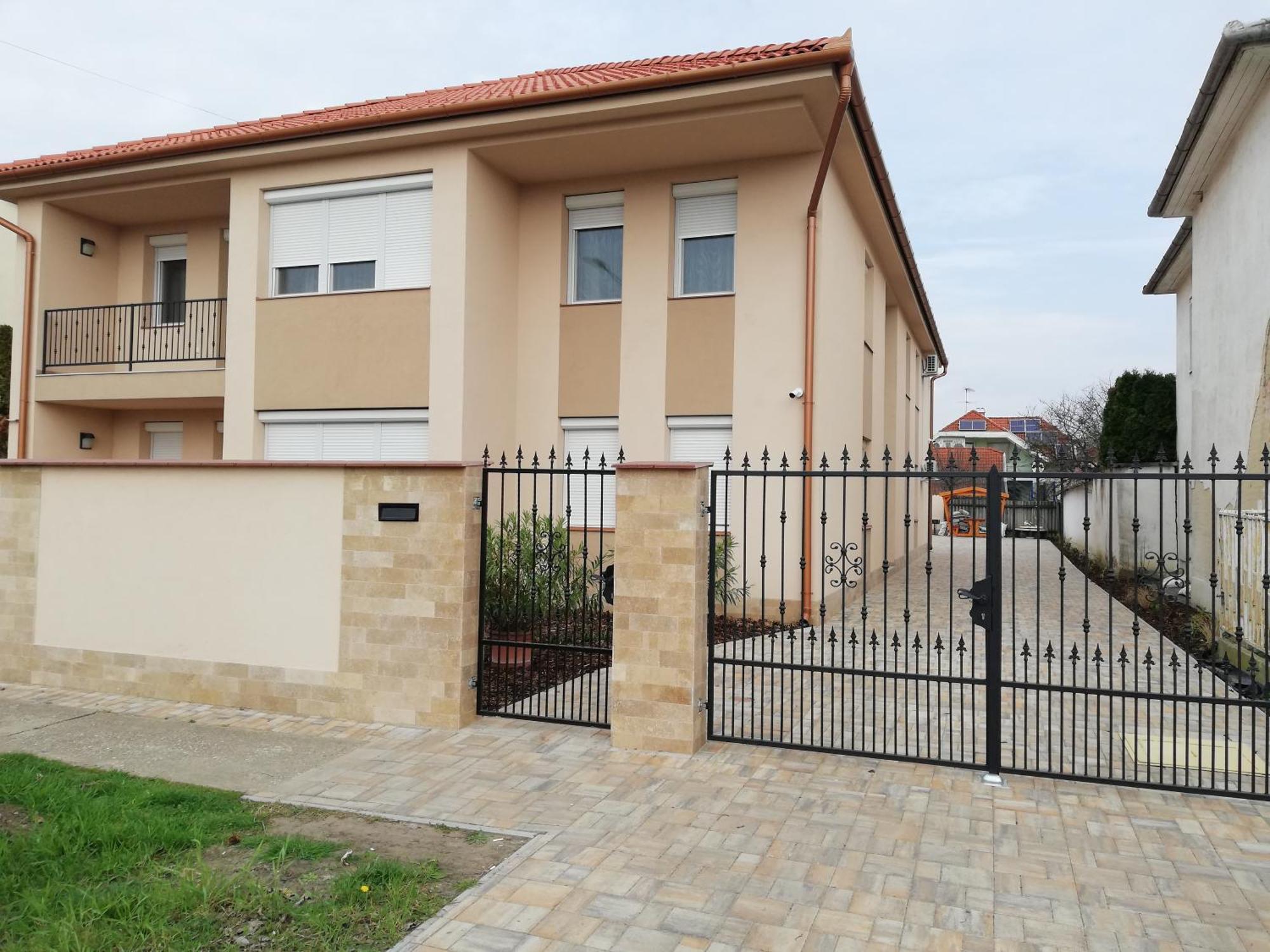 Imola Es Andrea Apartmanhaz 3 Hajdúszoboszló Екстериор снимка