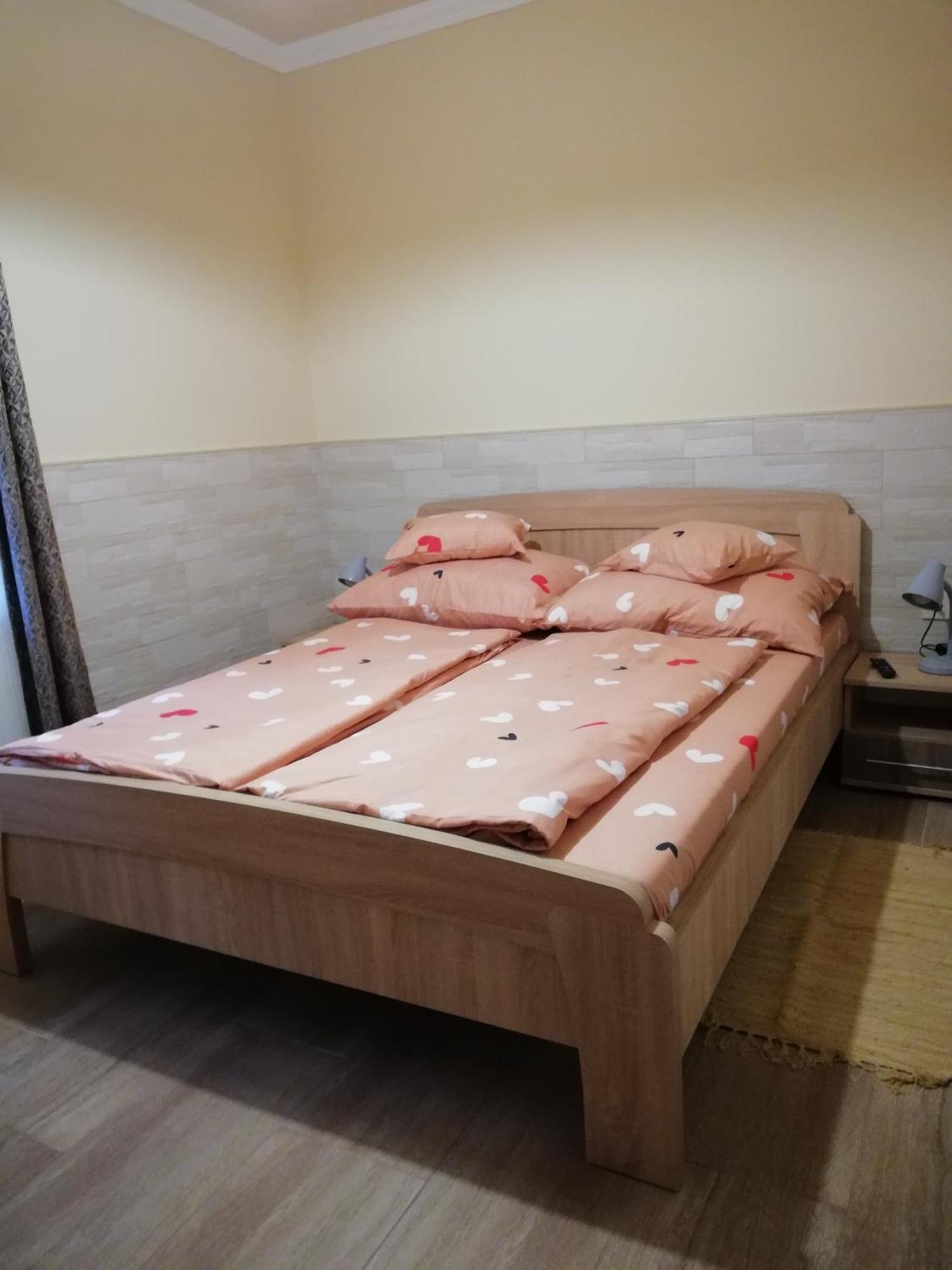 Imola Es Andrea Apartmanhaz 3 Hajdúszoboszló Екстериор снимка